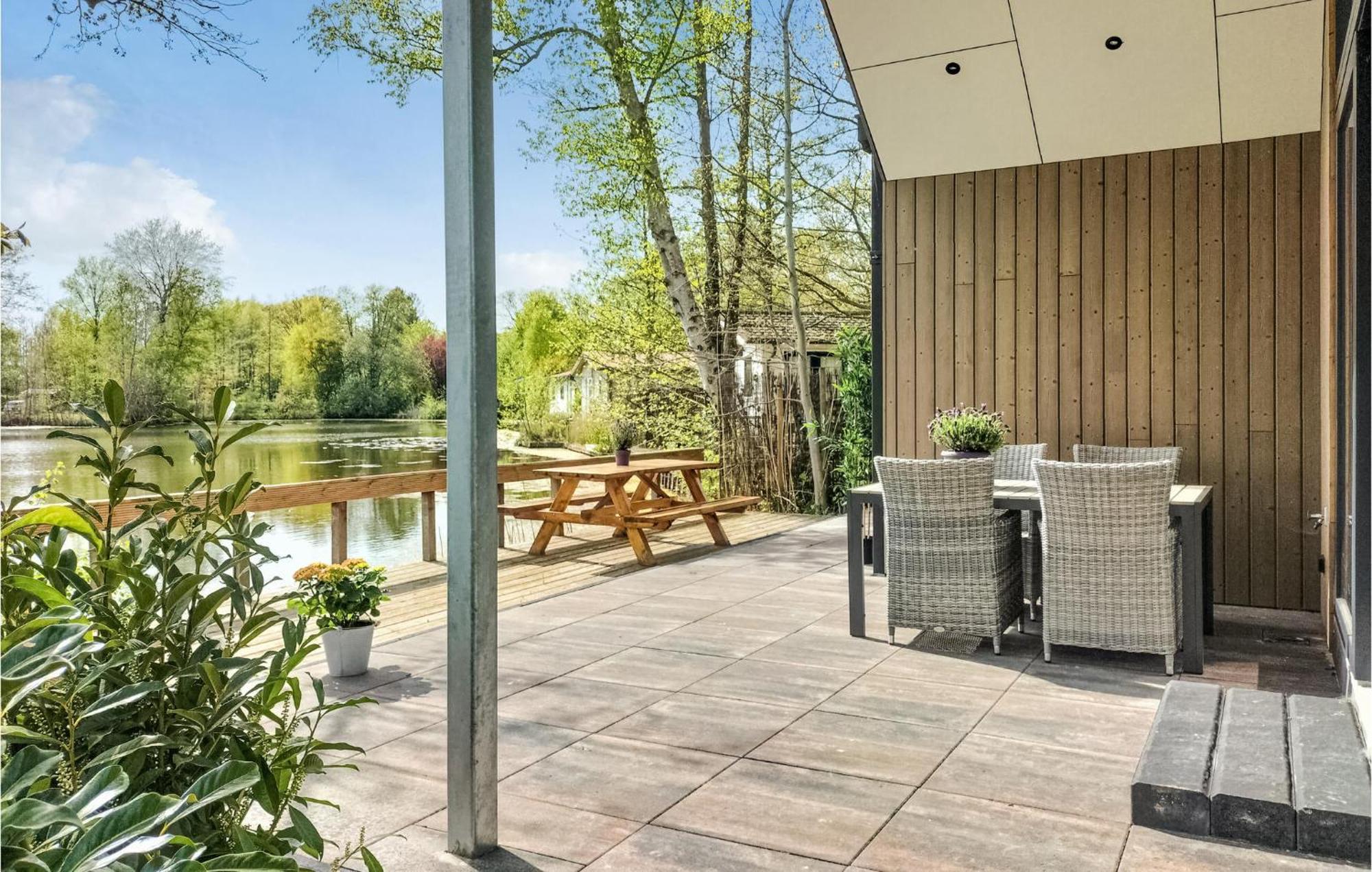 Cozy Home In Oosterwolde With Sauna Luaran gambar